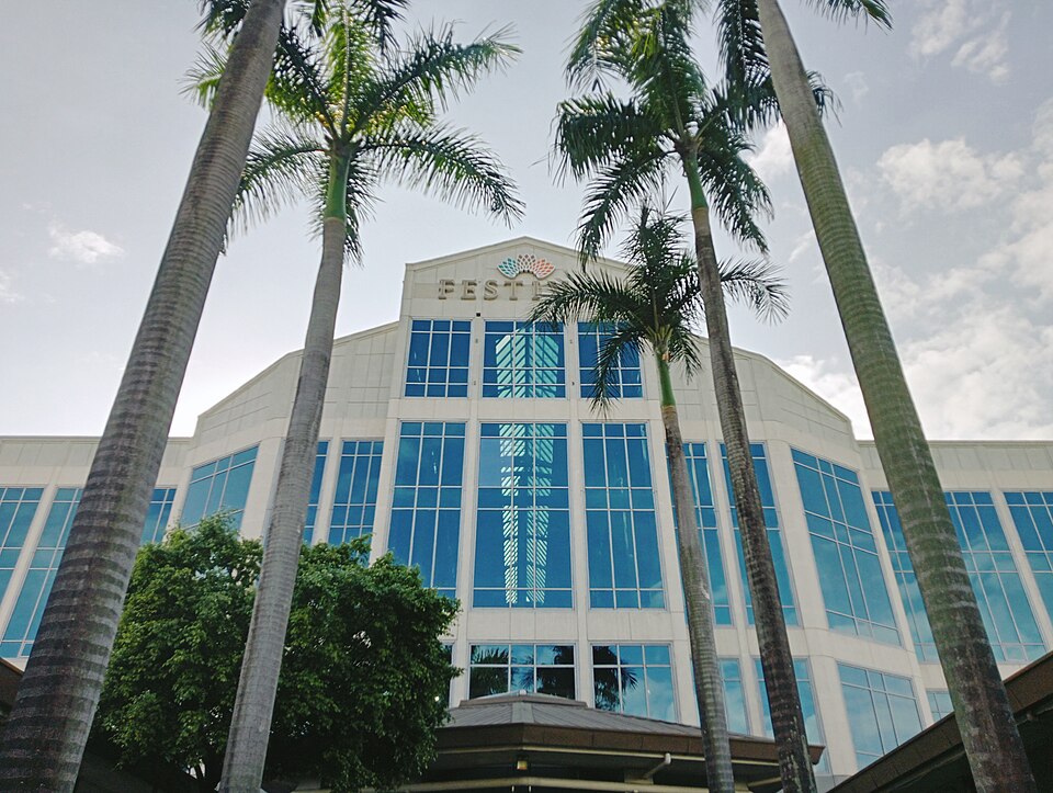"Alabang Festival Mall, Muntinlupa City" by Ralff Nestor Nacor, CC0 1.0 ([https://creativecommons.org/publicdomain/zero/1.0/](https://creativecommons.org/publicdomain/zero/1.0/)). Source: Wikimedia Commons